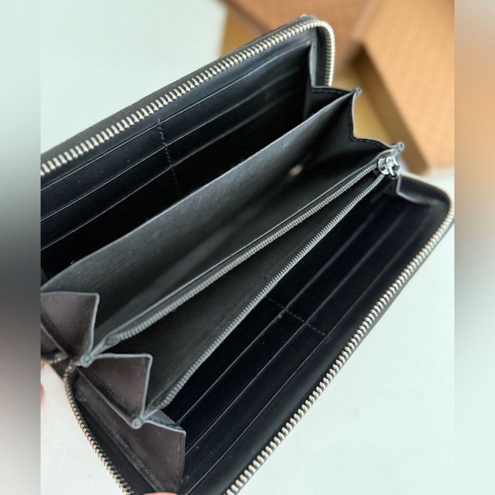 Gucci Long Wallet Snake Print Beige x Dark Brown x Multi Round Zipper w/ box - Picture 7 of 10